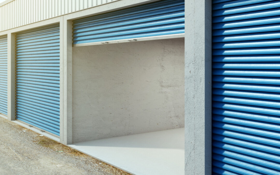Storage units with one open